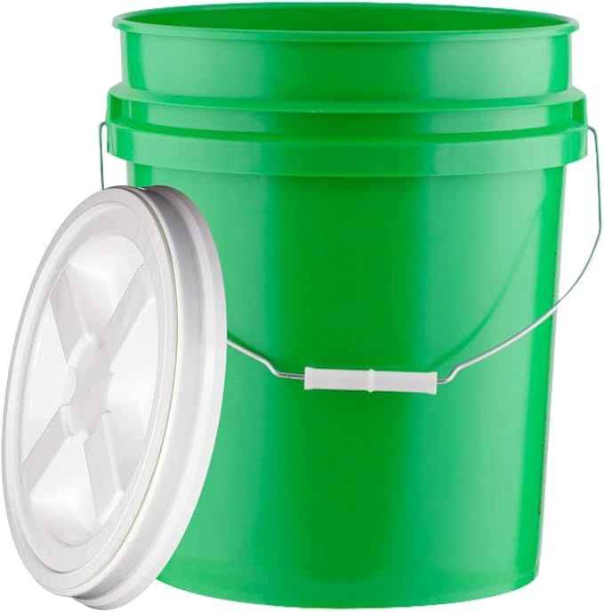 House Naturals 5 Gallon Plastic Food Grade BPA Free Bucket Pail with Screw on Air Tight lid (Pack of 3) Made in USA pails