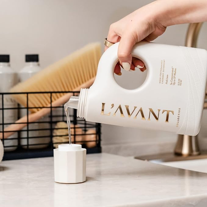 L'avant Collective High Performing Laundry Detergent Soap - Luxury Deep Cleaning & Powerful Odor Defense Ultra Concentrated Notes of Geranium, Ylang Ylang, Bamboo Professional Wash 32 Oz (Fresh Linen)