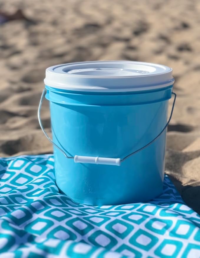 House Naturals 2 Gallon Food Grade Plastic Bucket with Screw on lid- 3 Colors- Made in USA containers- Pack of 3