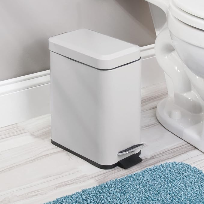 mDesign Pedal Bin — Waste Bin with Pedal, Lid and Plastic Bucket Insert Perfect for Bathroom, Kitchen, and Office — Metal Household Rubbish Bin with Ergonomic Design — Light Grey