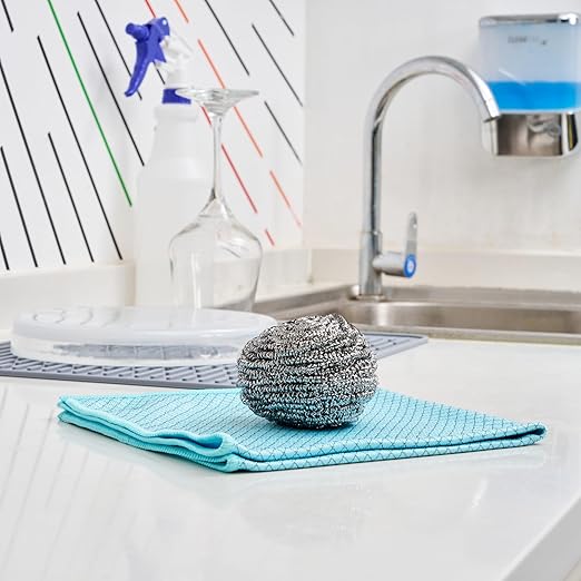 Restaurantware Stainless Steel Scrubber 100-Pack 3.15 x 3.15 x 1.969 Inches Rust-Resistant Metal Scouring Pad Durable Silver Scrub Pad for Pots and Pans Grill Cleaning Scrubber Commercial Kitchen Use