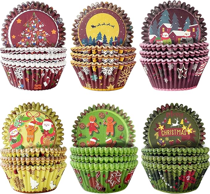 qiqee Christmas Standard Cupcake Liners Cupcake Cups 300-Count Food Grade Gradient 6 Design Christmas Gingerbread Man Cupcake Papers Baking Cups Cupcake Wrappers(Standard Size)